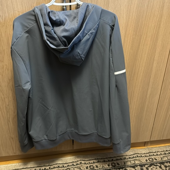 Adidas warm up jacket with hood and 2 pockets - Picture 3 of 10